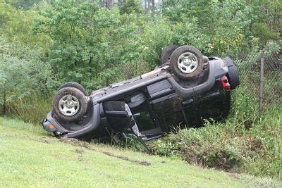 3 killed, 2 seriously injured in Aurora rollover crash